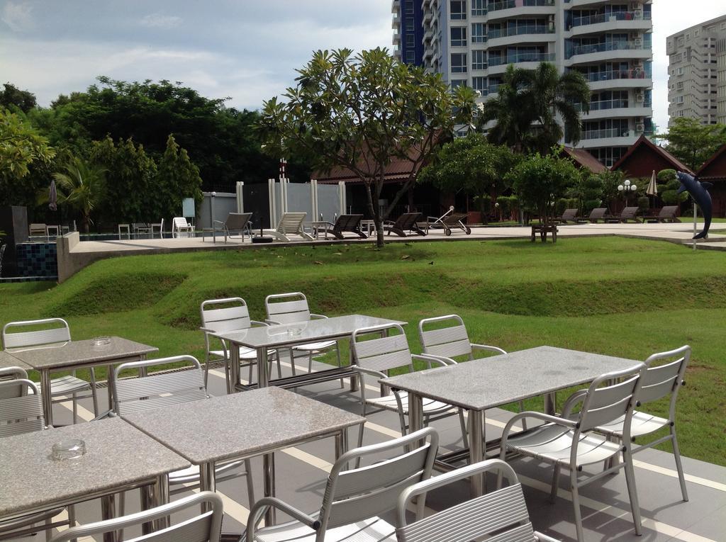 Marsi Pattaya Hotell Exteriör bild