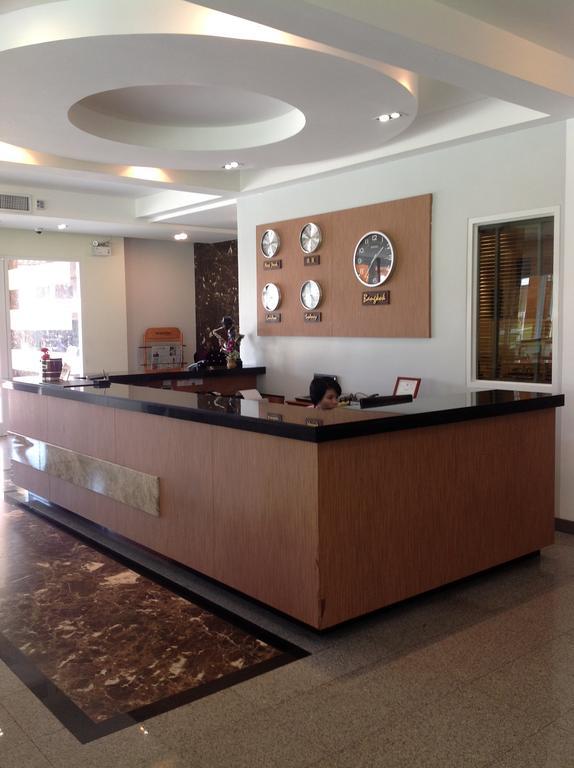 Marsi Pattaya Hotell Exteriör bild