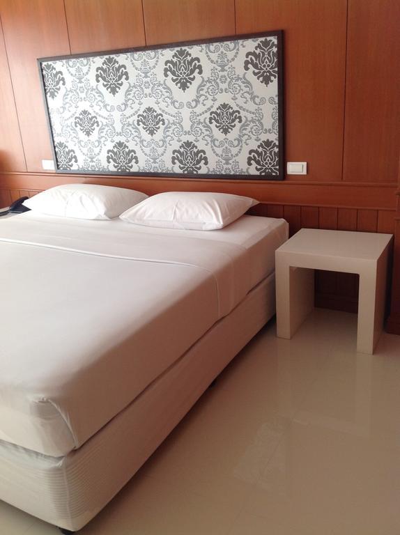 Marsi Pattaya Hotell Exteriör bild