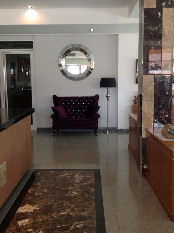 Marsi Pattaya Hotell Exteriör bild
