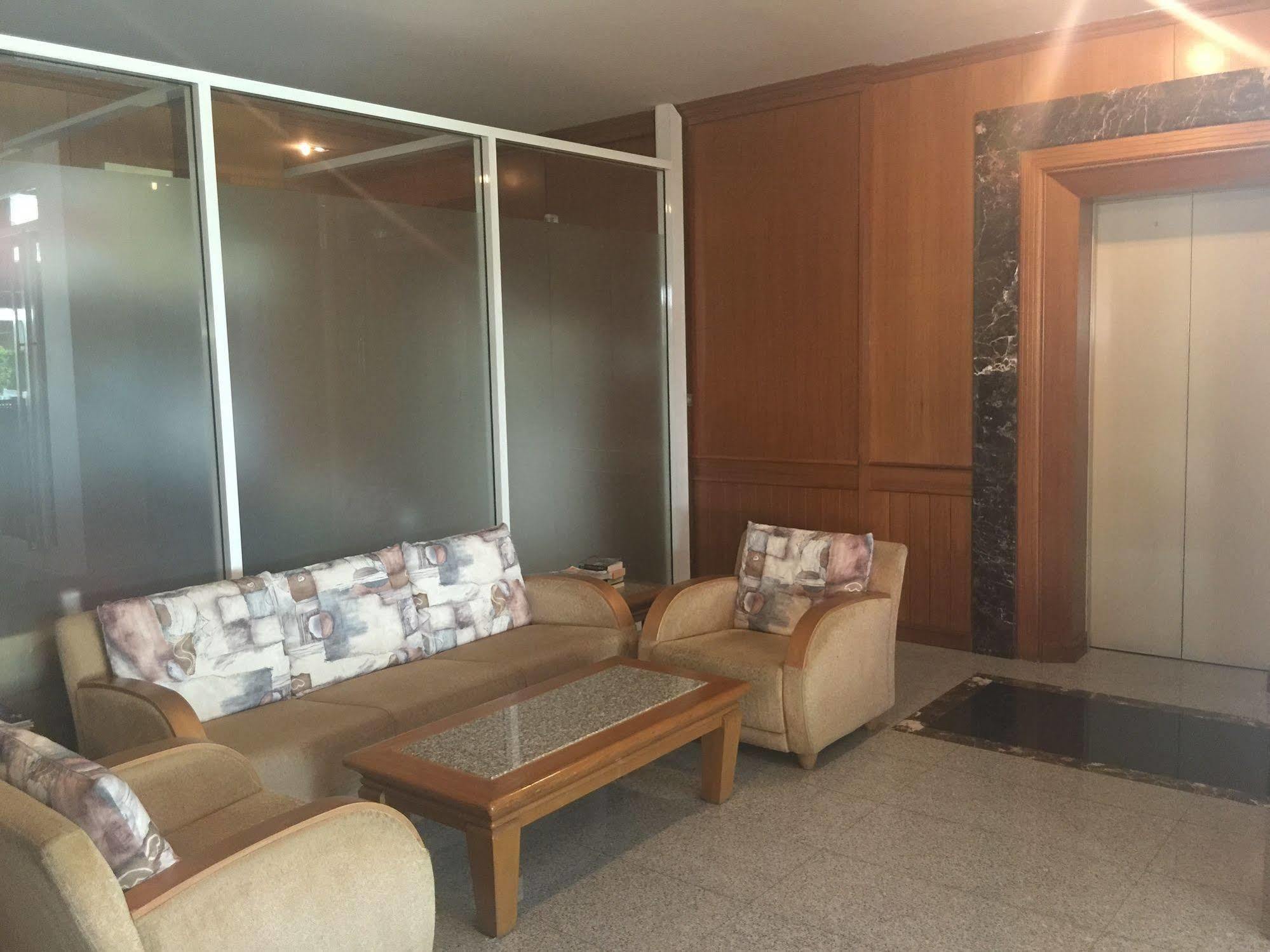 Marsi Pattaya Hotell Exteriör bild