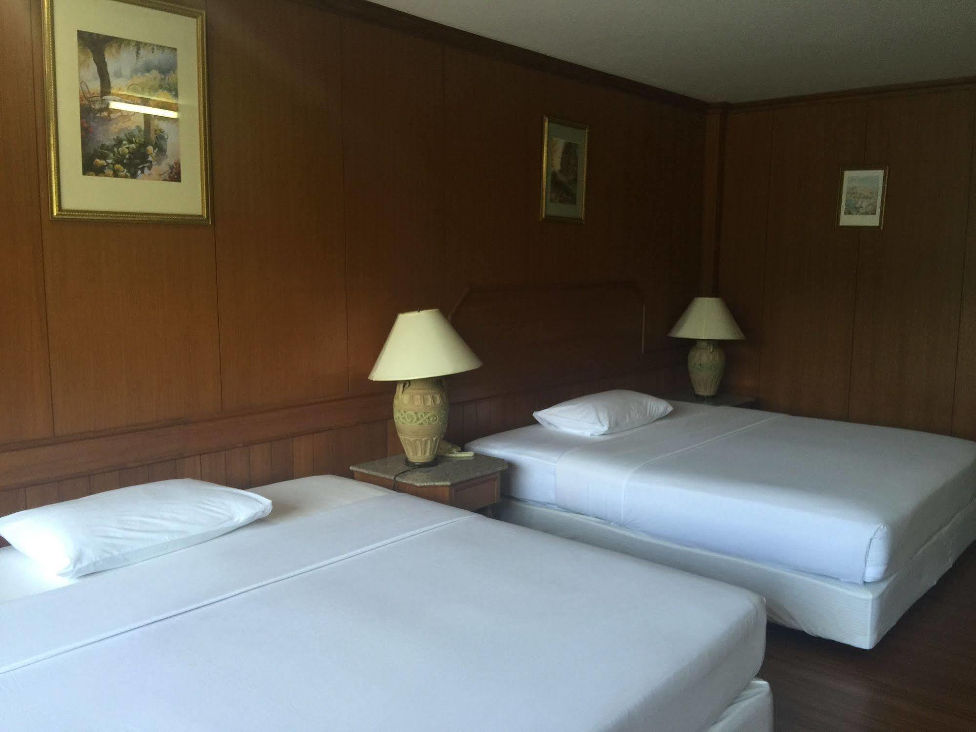 Marsi Pattaya Hotell Exteriör bild